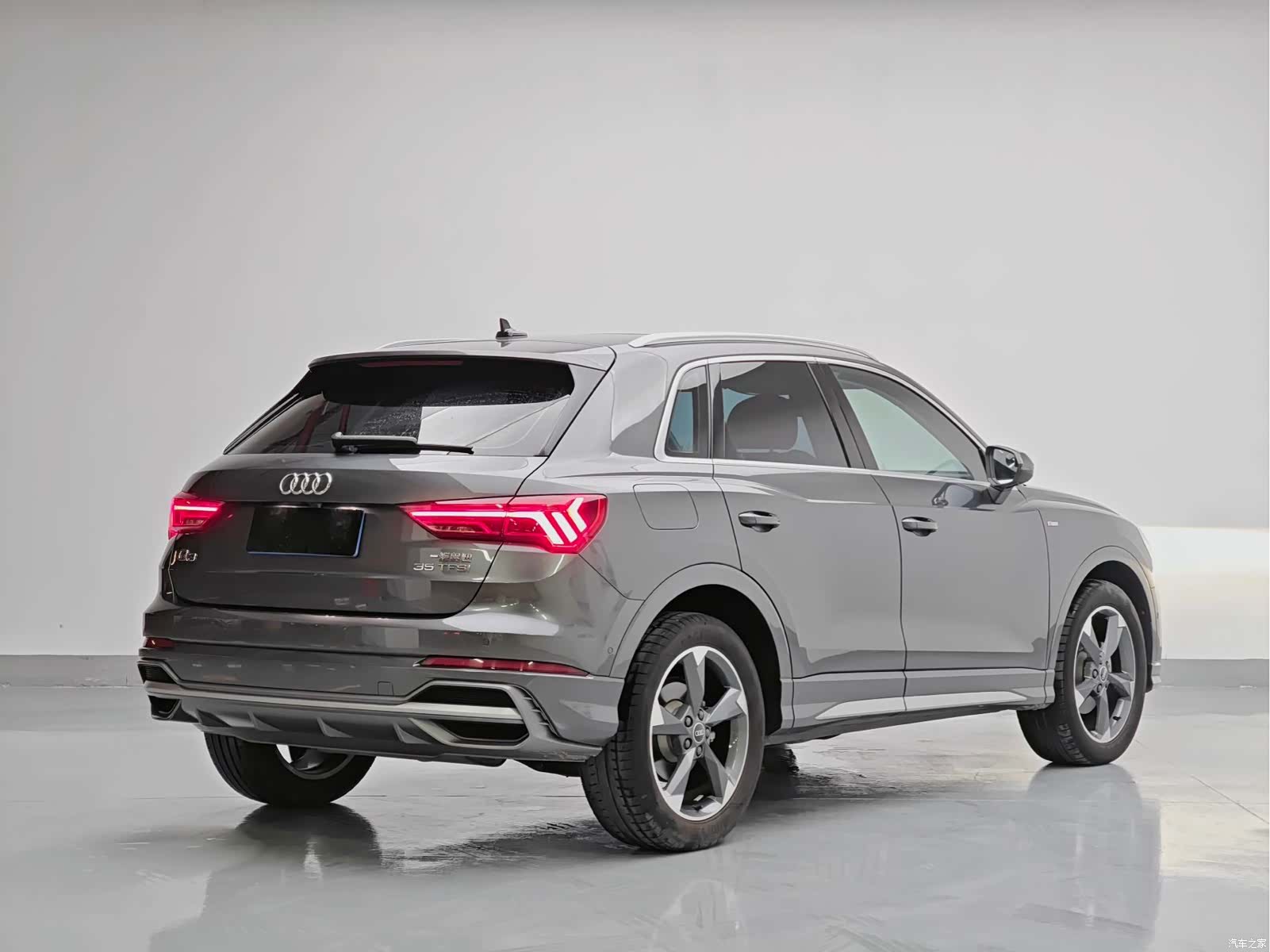 Audi Q3, 2023 все фото