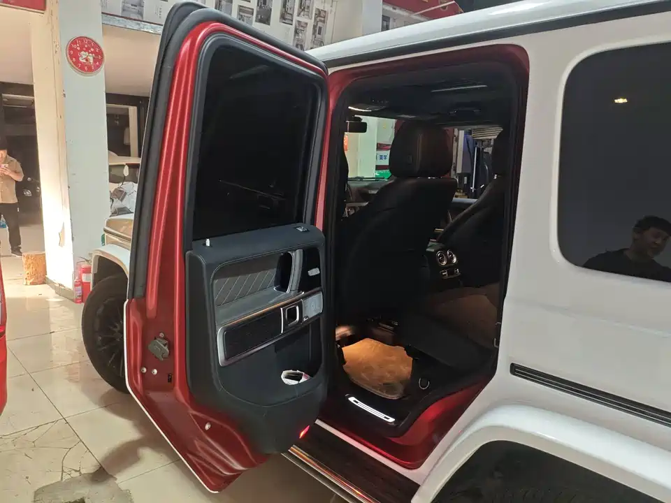 Mercedes-Benz G-class