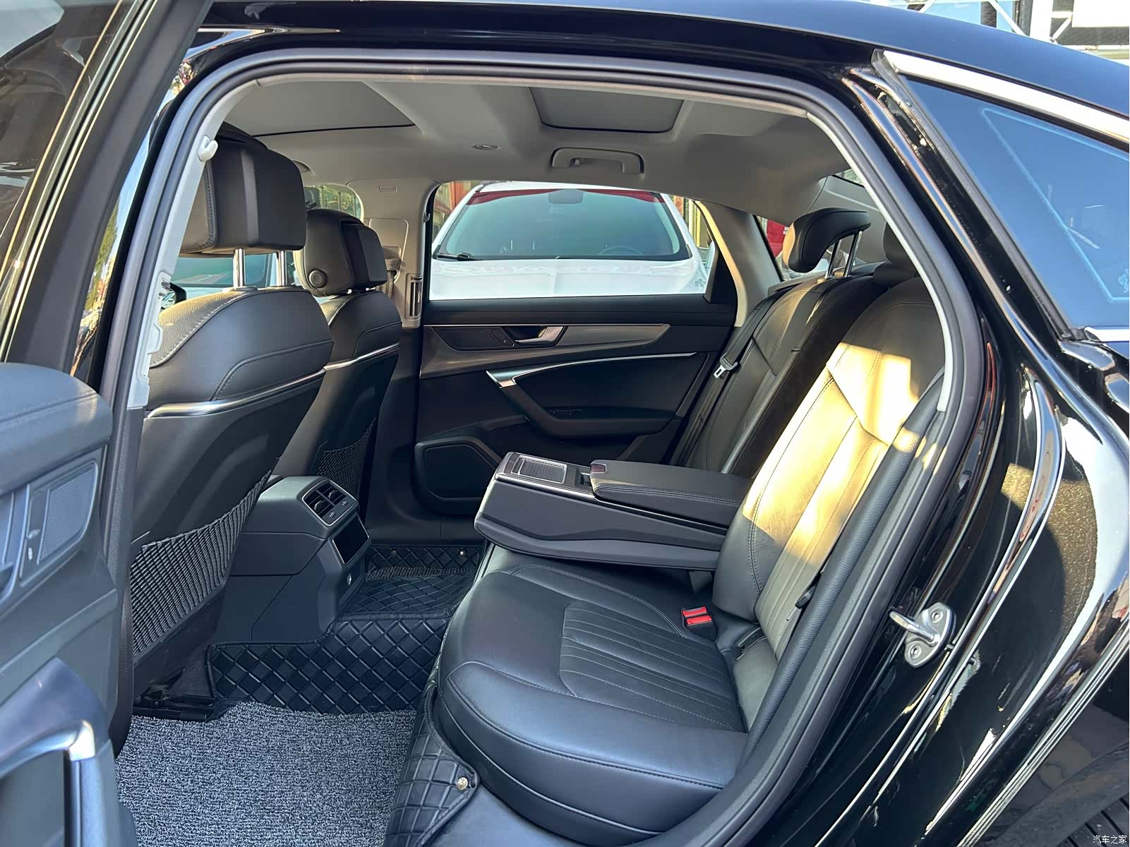 Audi A6L, 2020 7