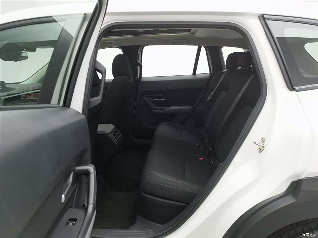 Mazda CX-50, 2023 15