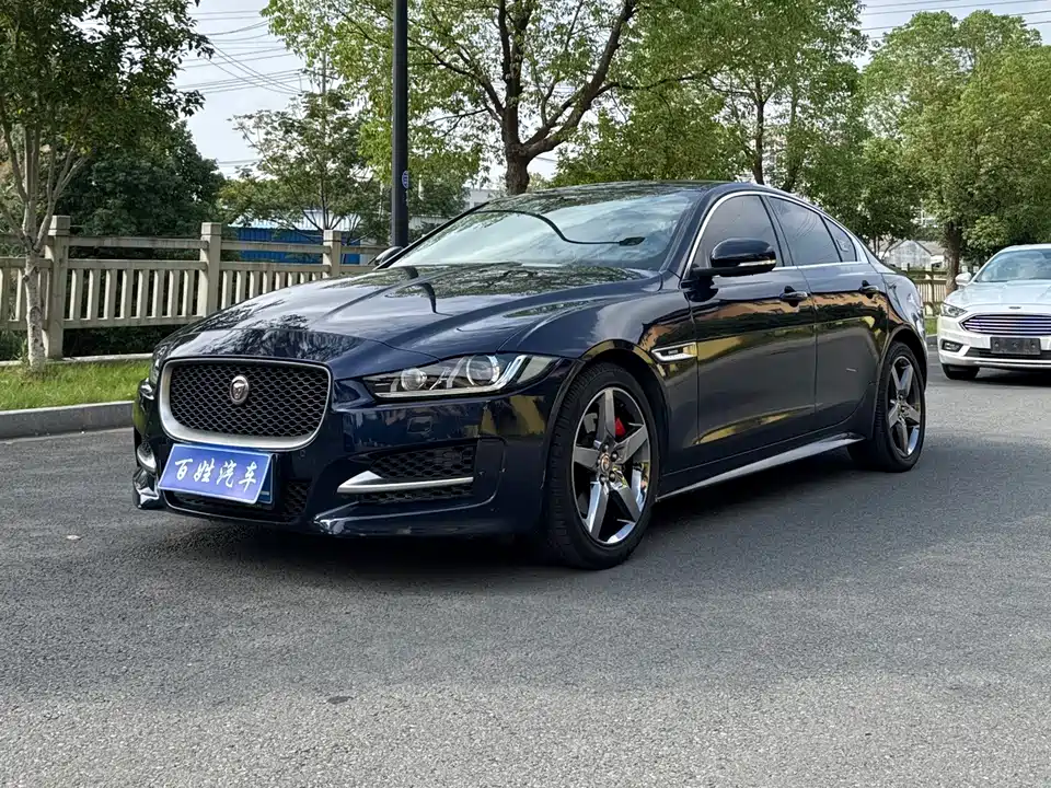 Jaguar XE