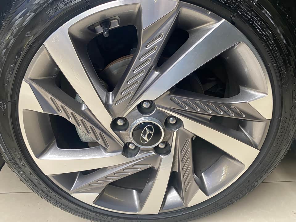 Hyundai Name picture