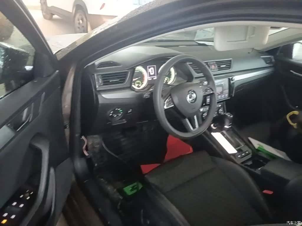 Skoda Superb, 2018 12