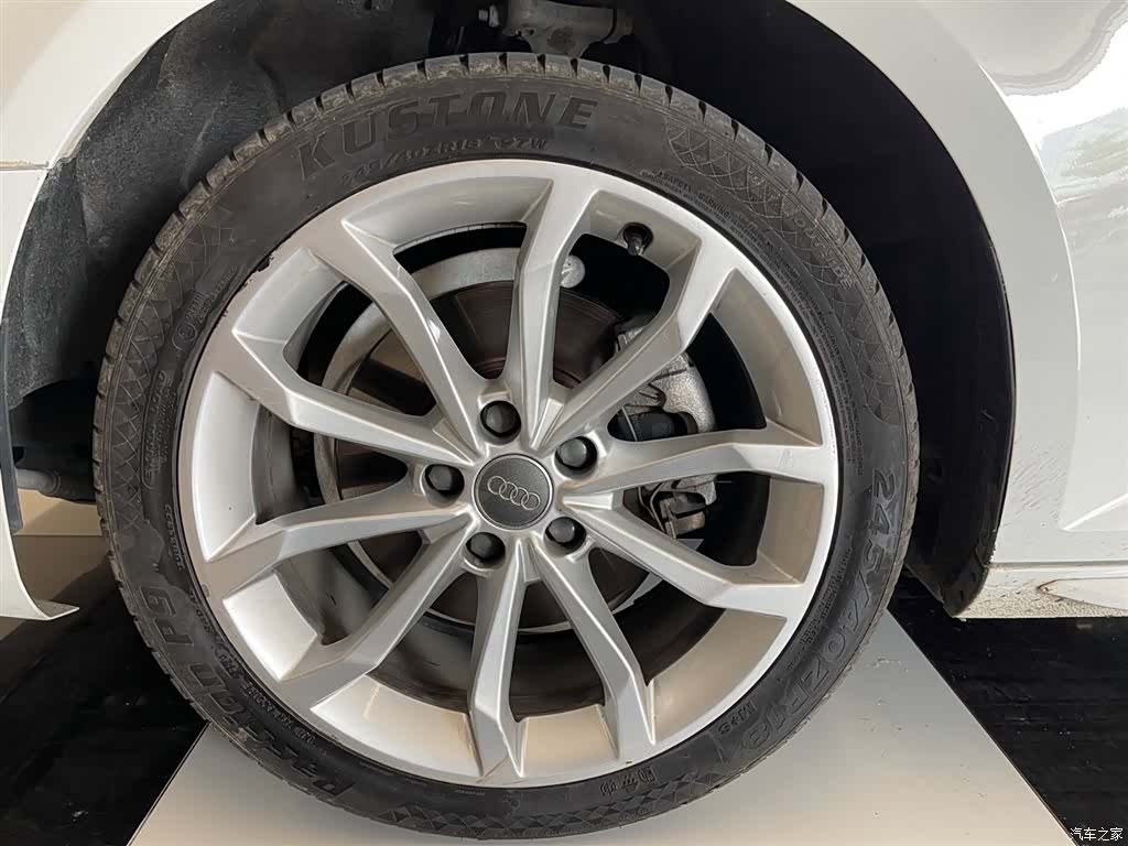 Audi A4L, 2020 23