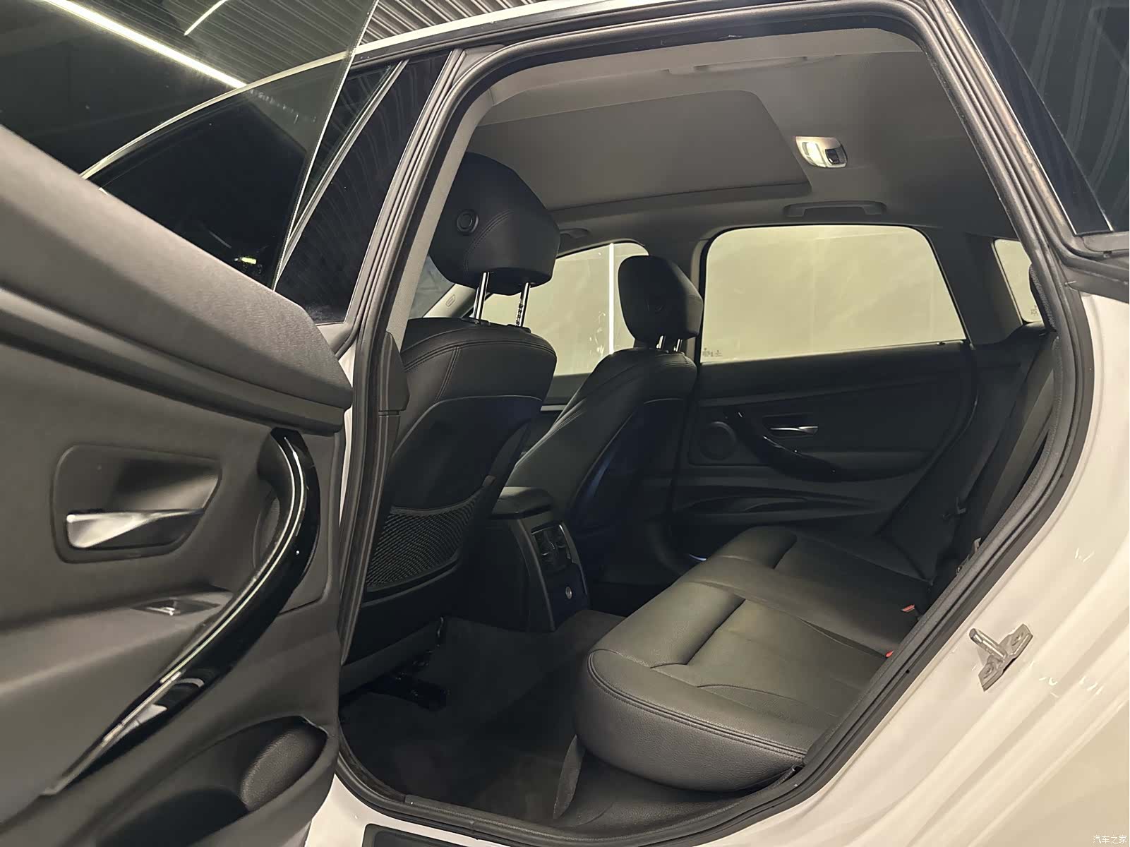 BMW 3 Series, 2018 14