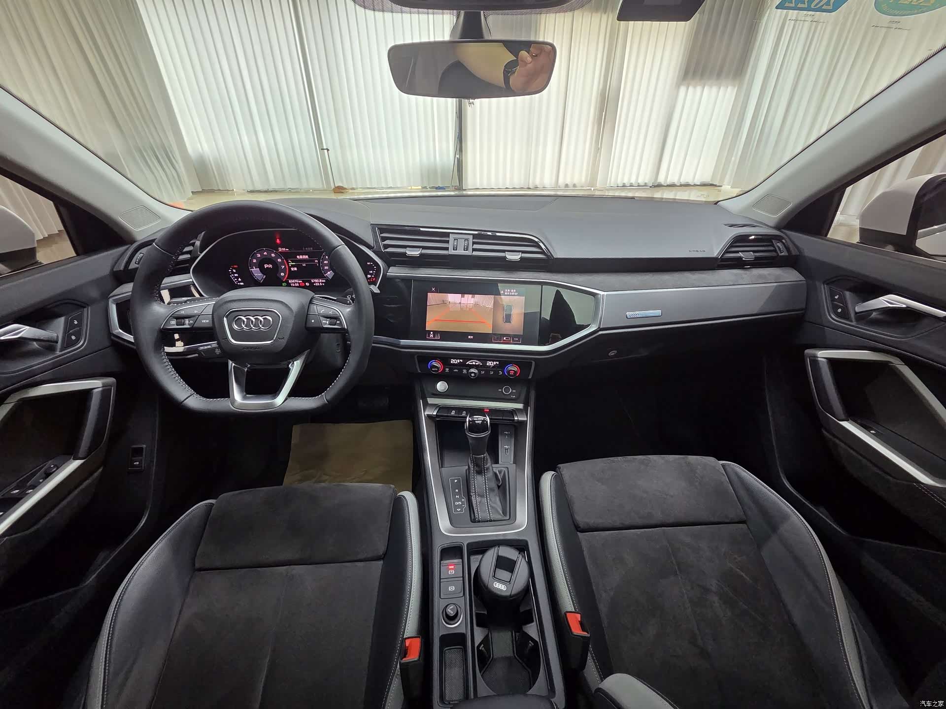 Audi Q3, 2020 9