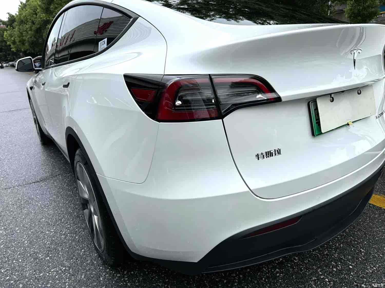 Tesla Model Y, 2022 18