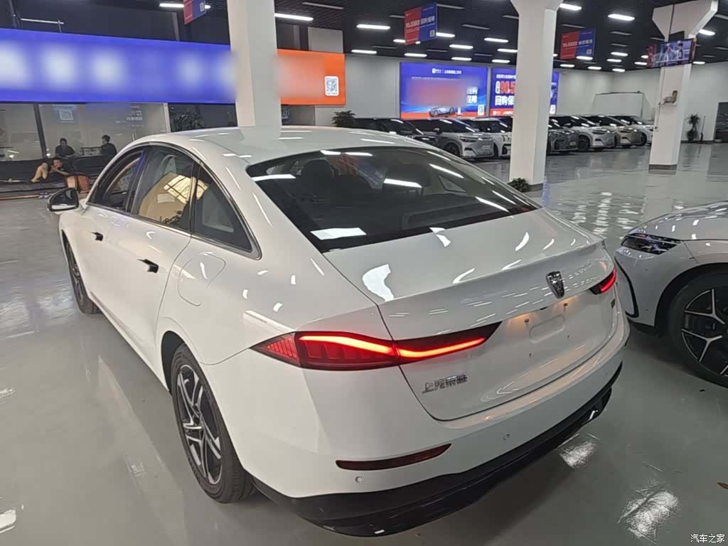 Roewe D7, 2025 все фото