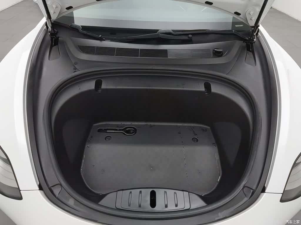 Tesla Model 3, 2020 6