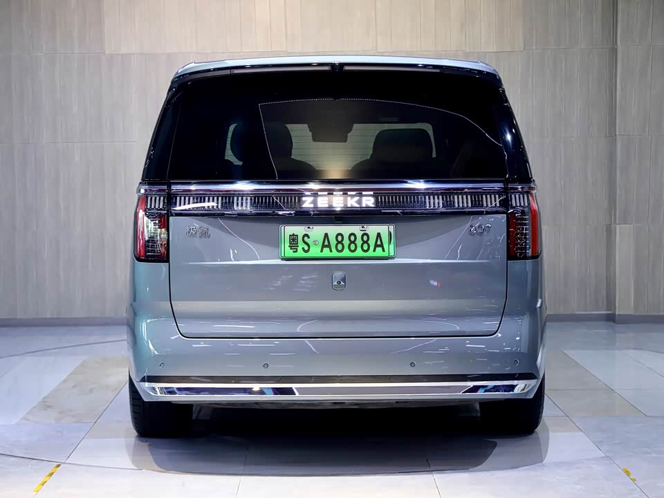 Zeekr 009