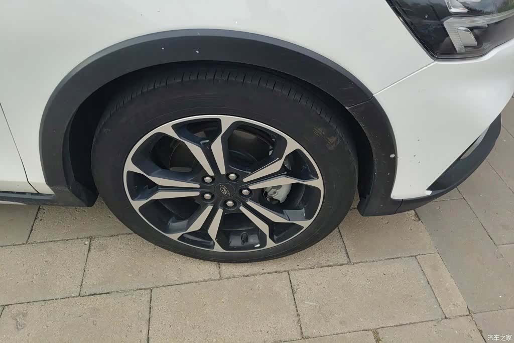 Ford Focus, 2019 6