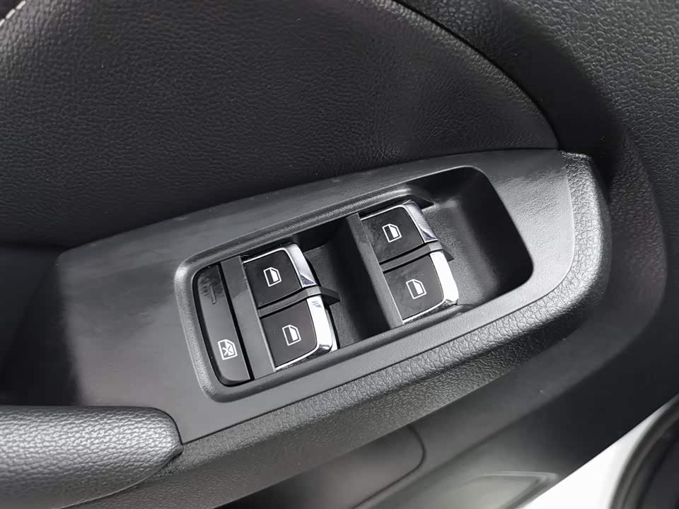 Roewe RX5 Roewe RX5