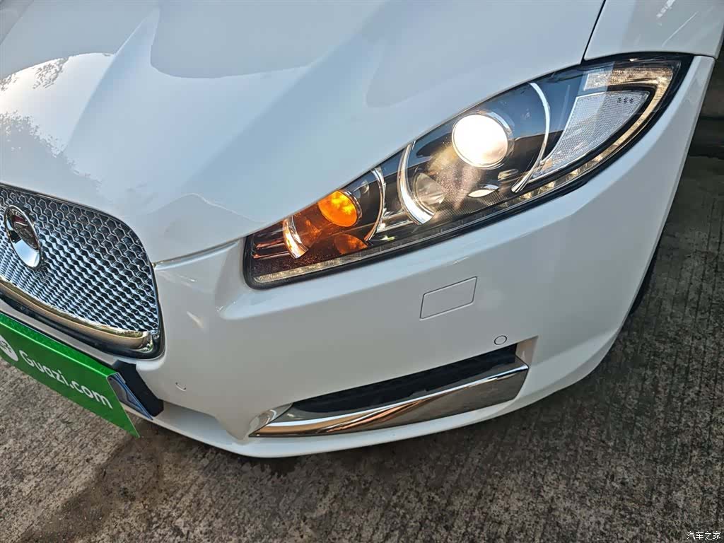 Jaguar XF, 2015 24