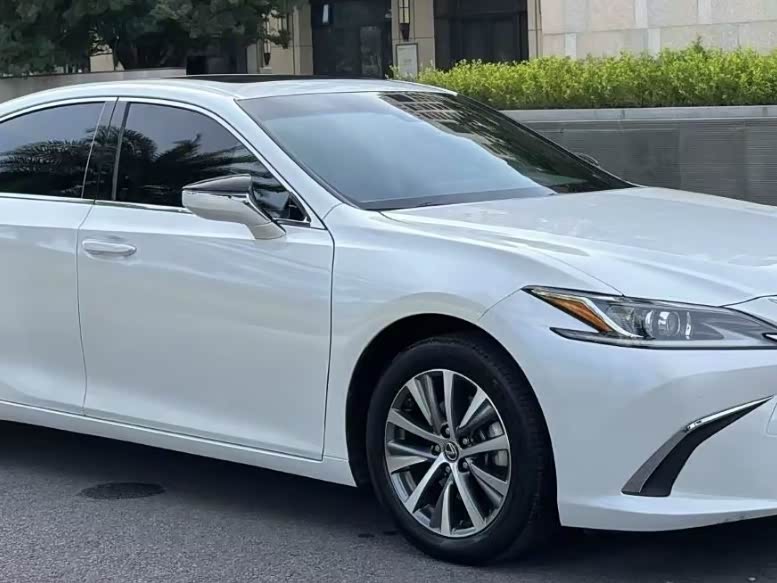 Lexus ES Lexus ES