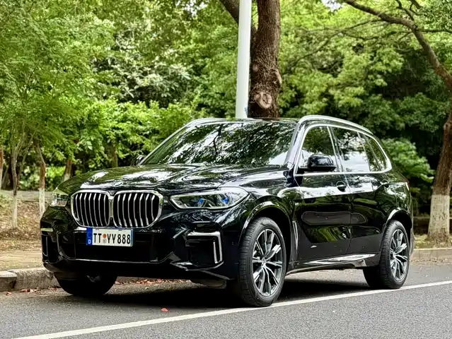BMW X5 2023 — купить из Китая под заказ