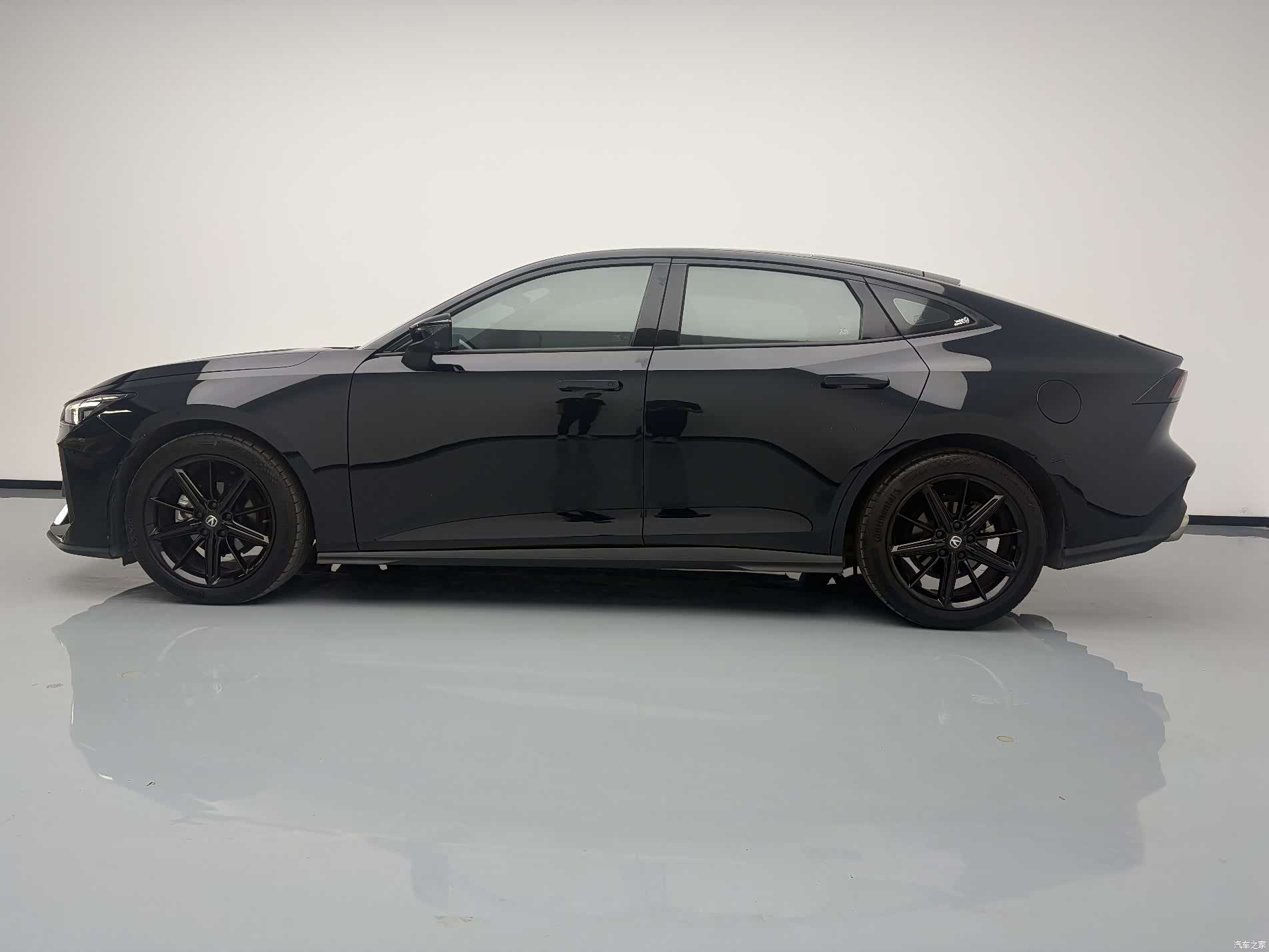 Changan UNI-V, 2022 8