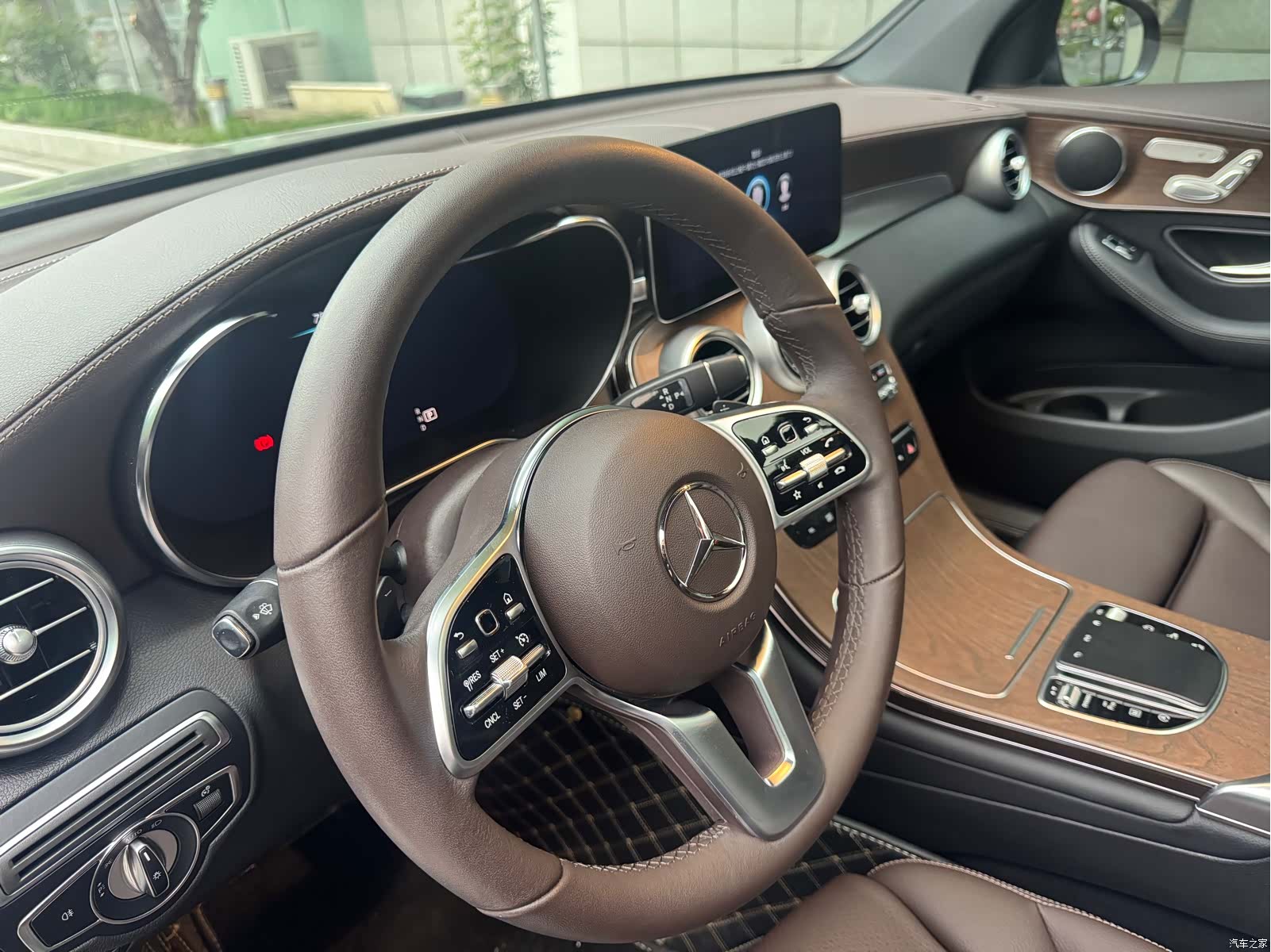 Mercedes-Benz GLC, 2023 26