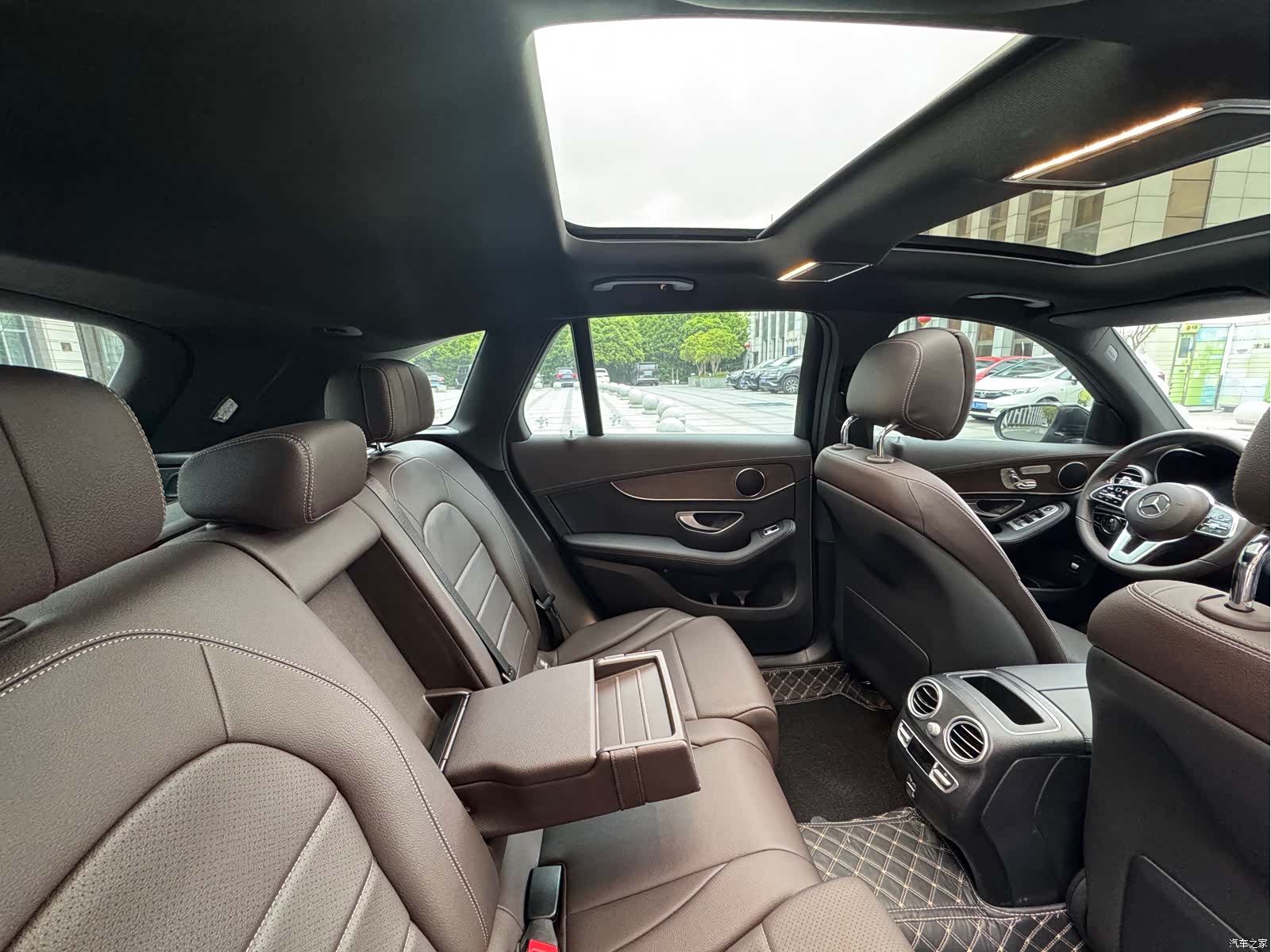 Mercedes-Benz GLC, 2023 19