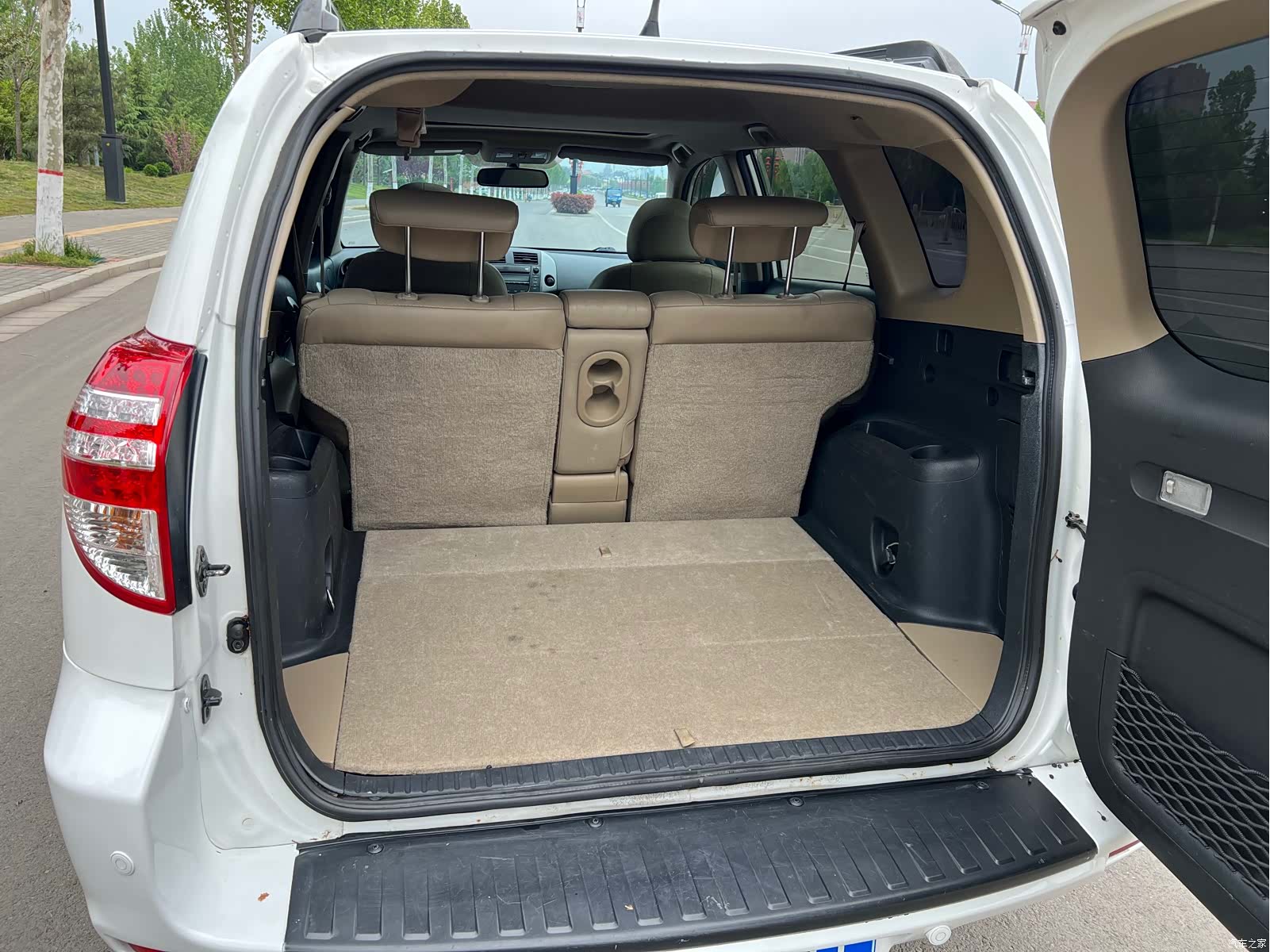 Toyota RAV4, 2013 15