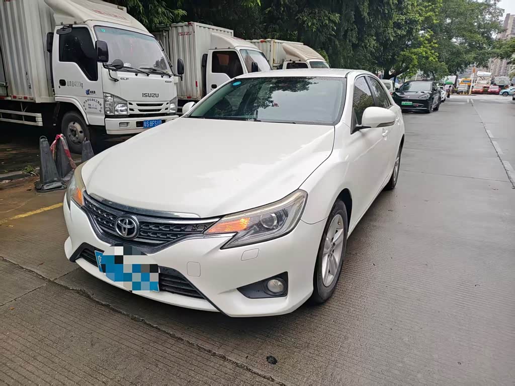 Toyota Reiz