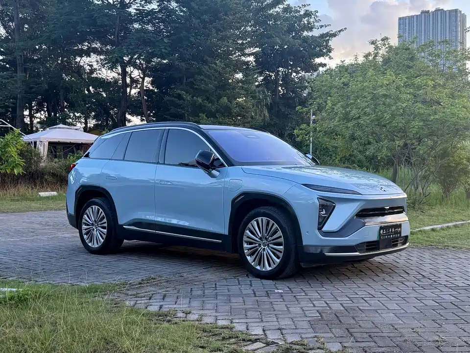 NIO ES6