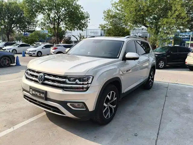 Volkswagen Teramont 2018 — купить из Китая под заказ