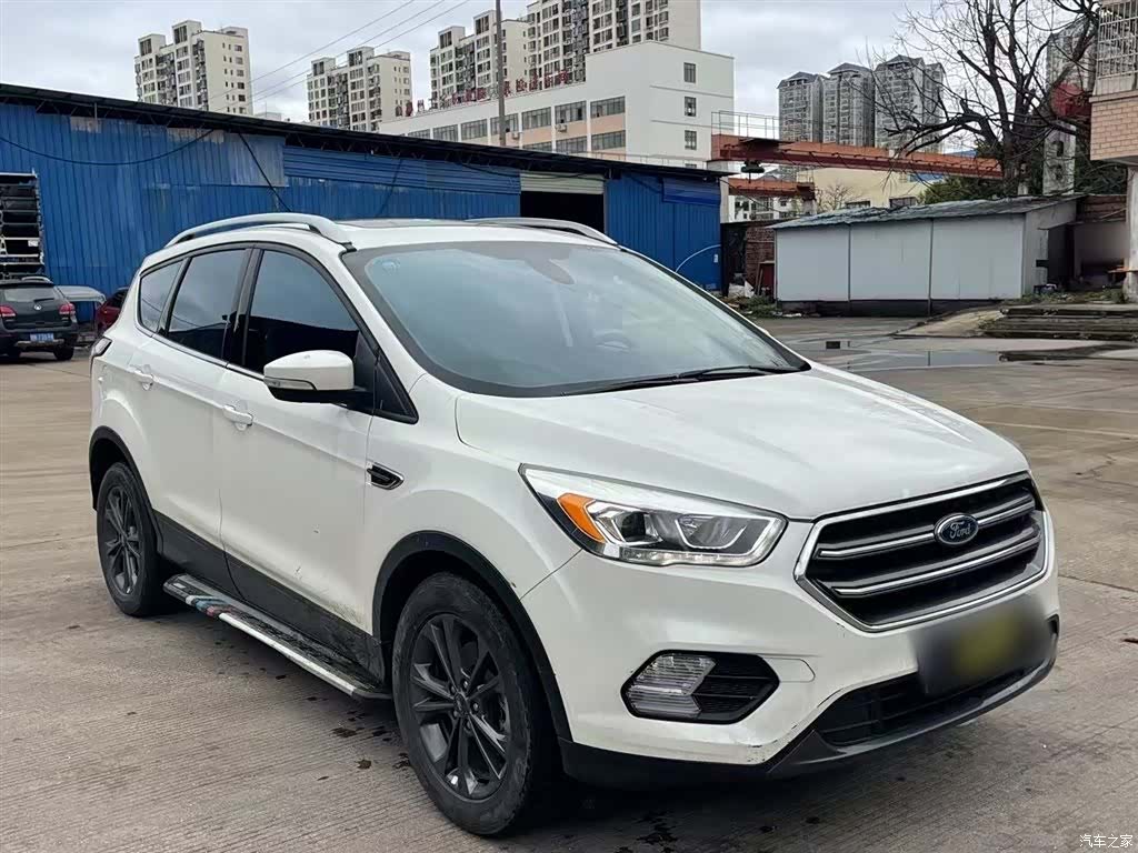 Ford Kuga, 2020 4