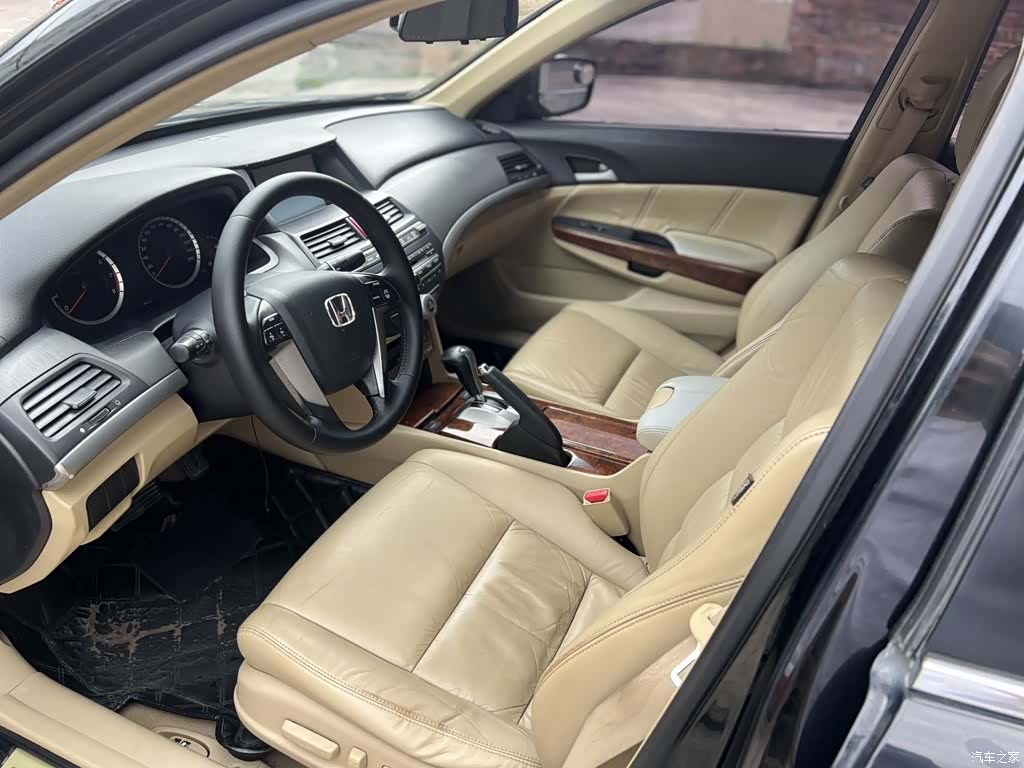 Honda Accord, 2011 7