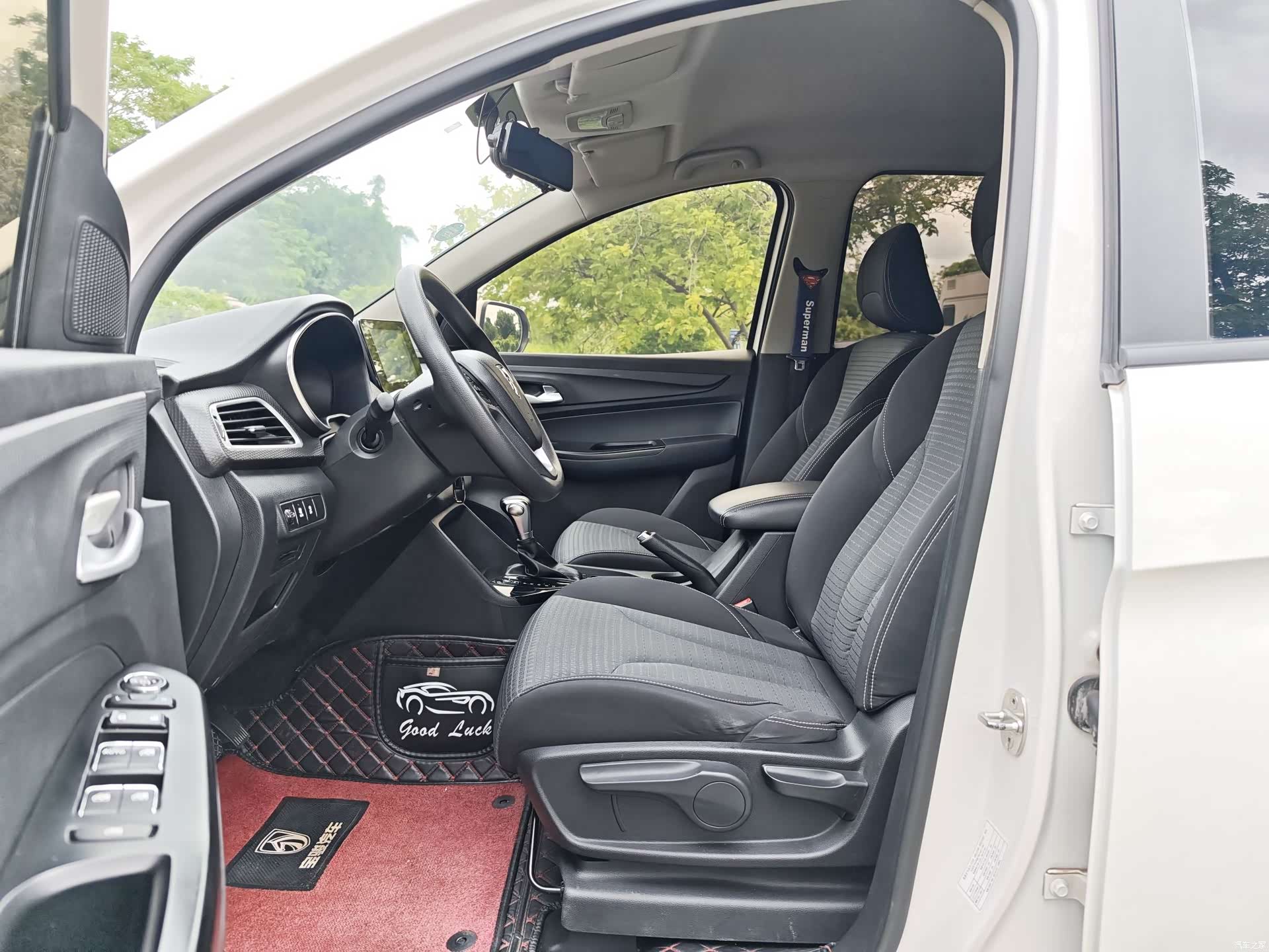 Wuling 730, 2019 4