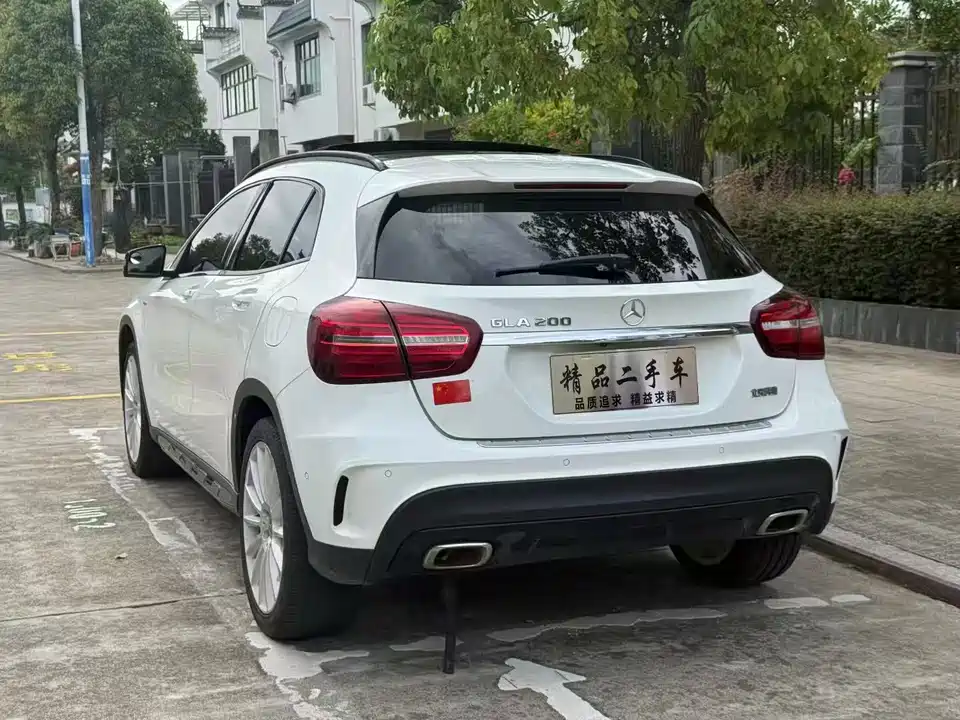 Mercedes-Benz GLA