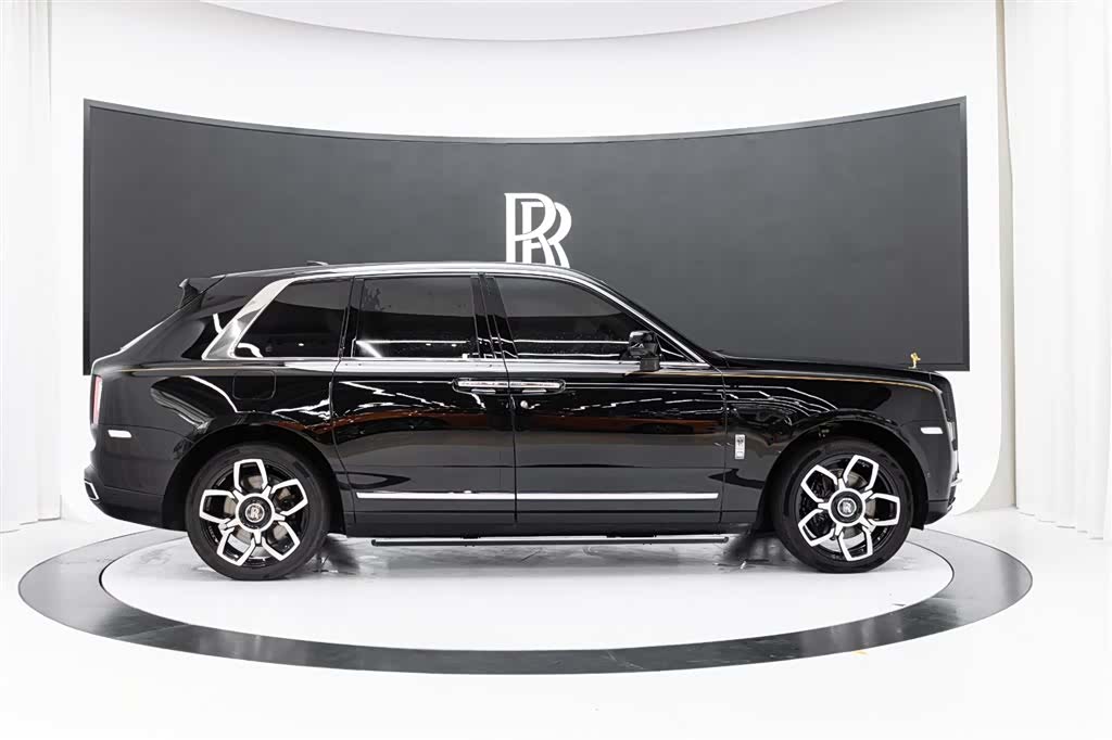 Rolls-Royce Cullinan, 2024 7