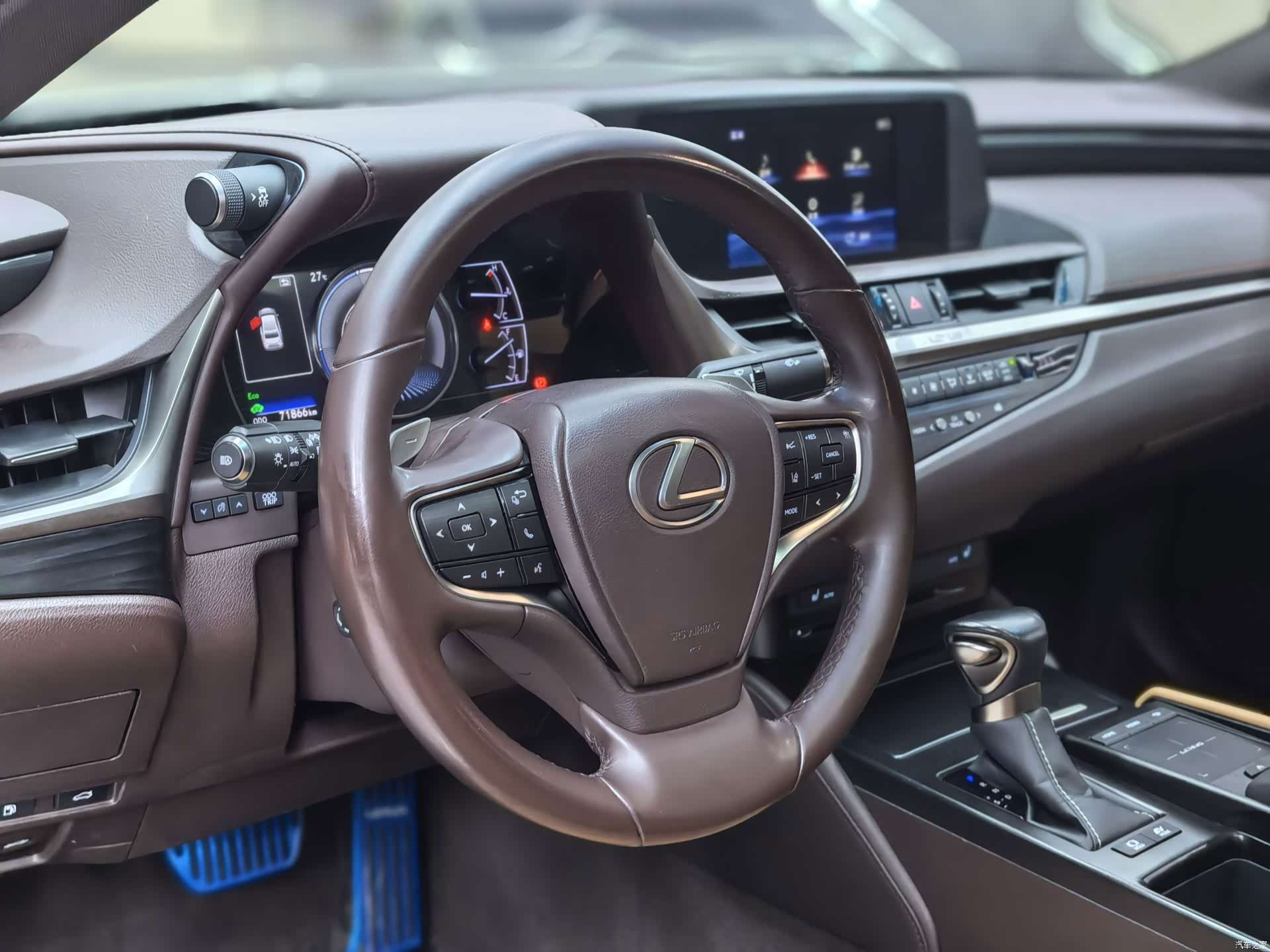 Lexus ES, 2020 15