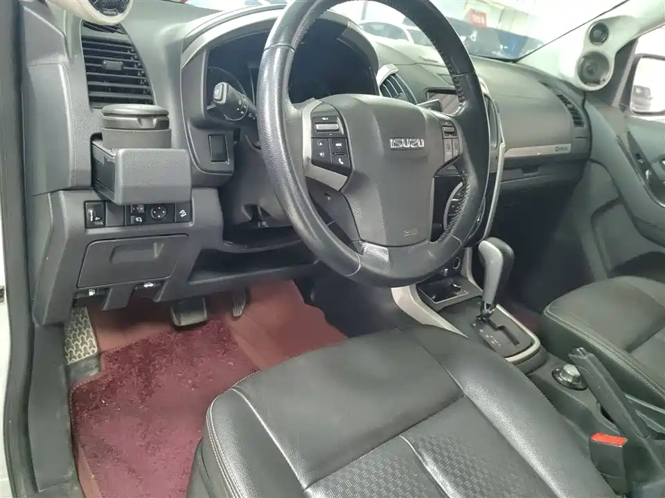 Isuzu D-MAX