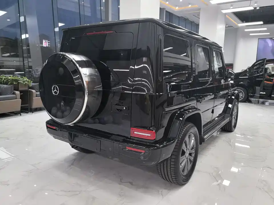 Mercedes-Benz G-class