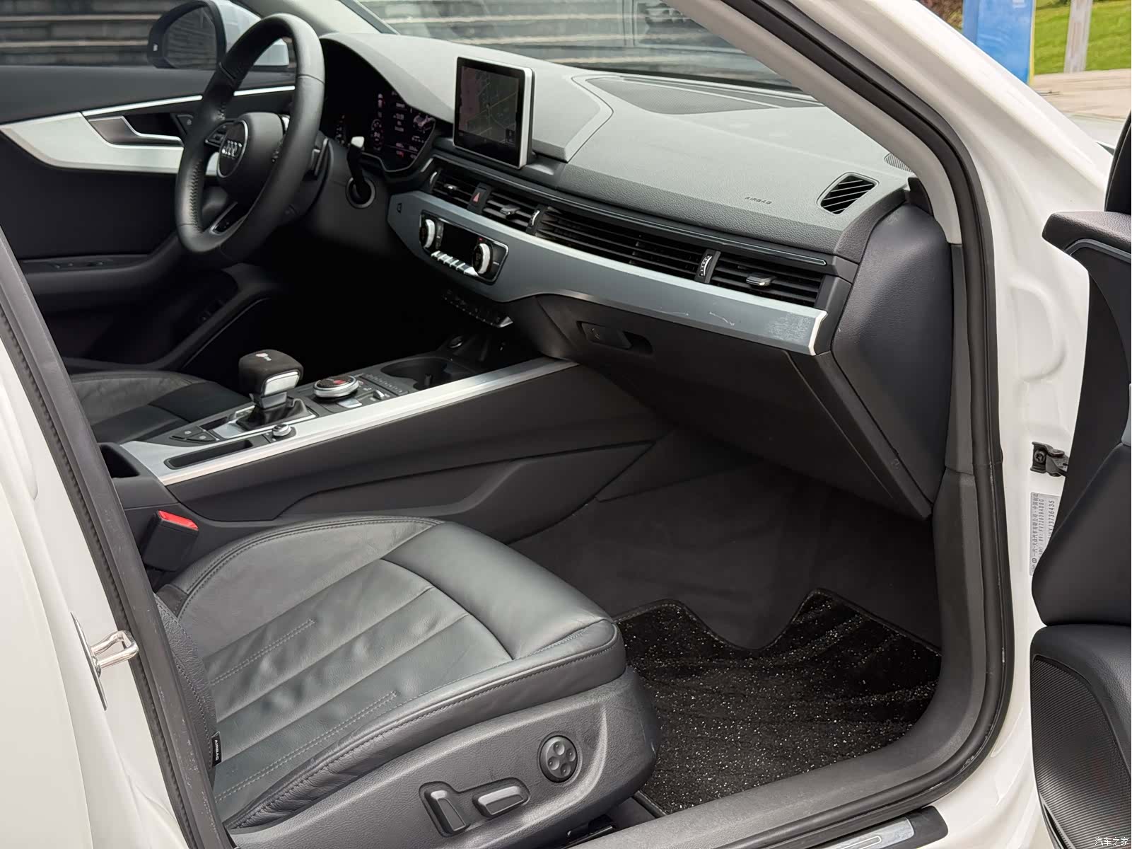 Audi A4L, 2018 12