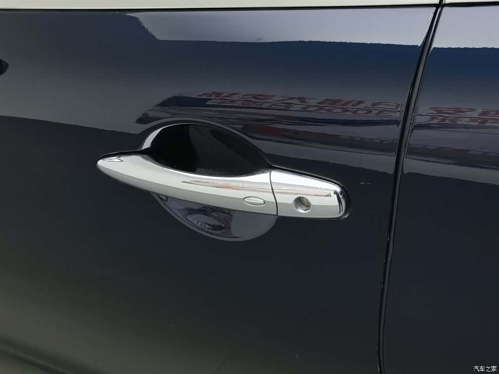 Infiniti Q70, 2017 18