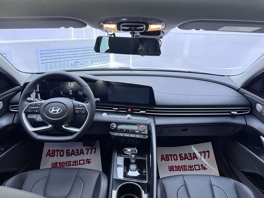 Hyundai Elantra 2024, фото 18