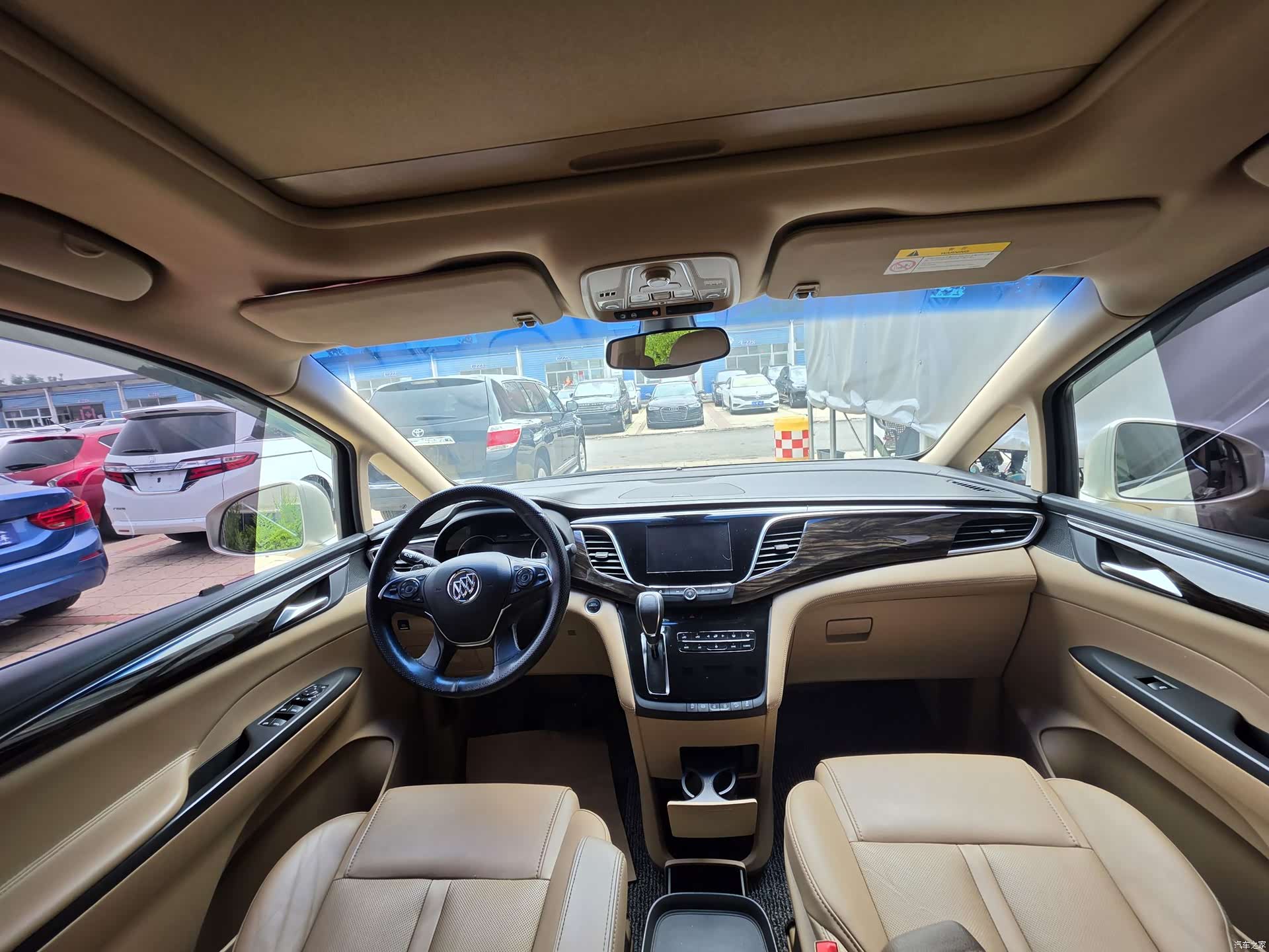 Buick GL8, 2017 все фото