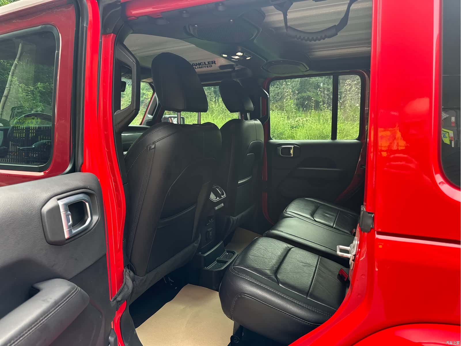 Jeep Wrangler, 2022 11