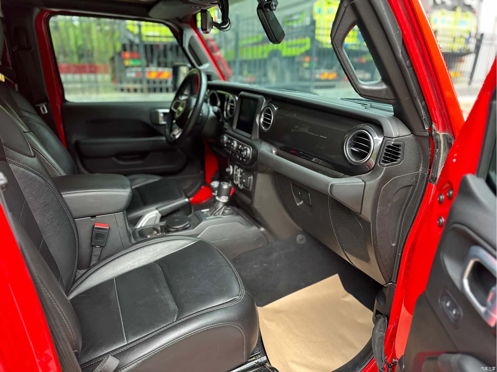 Jeep Wrangler, 2022 13