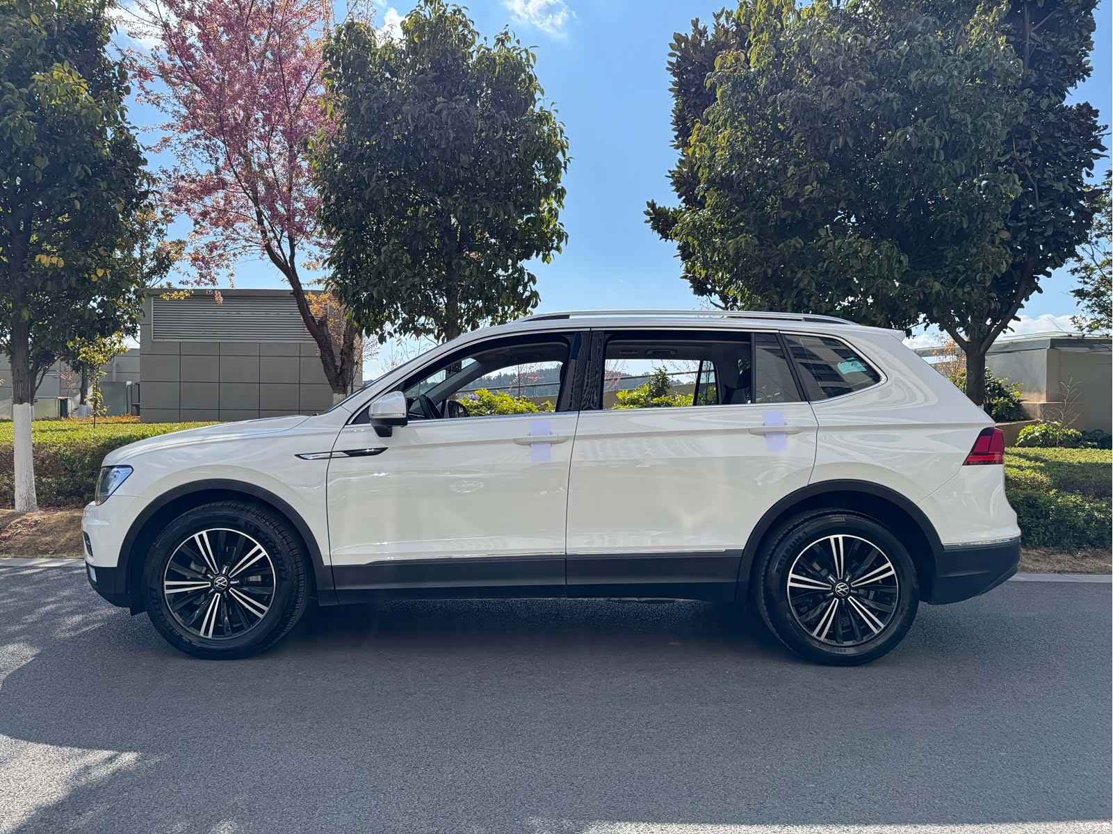 Volkswagen Tiguan L, 2021 4