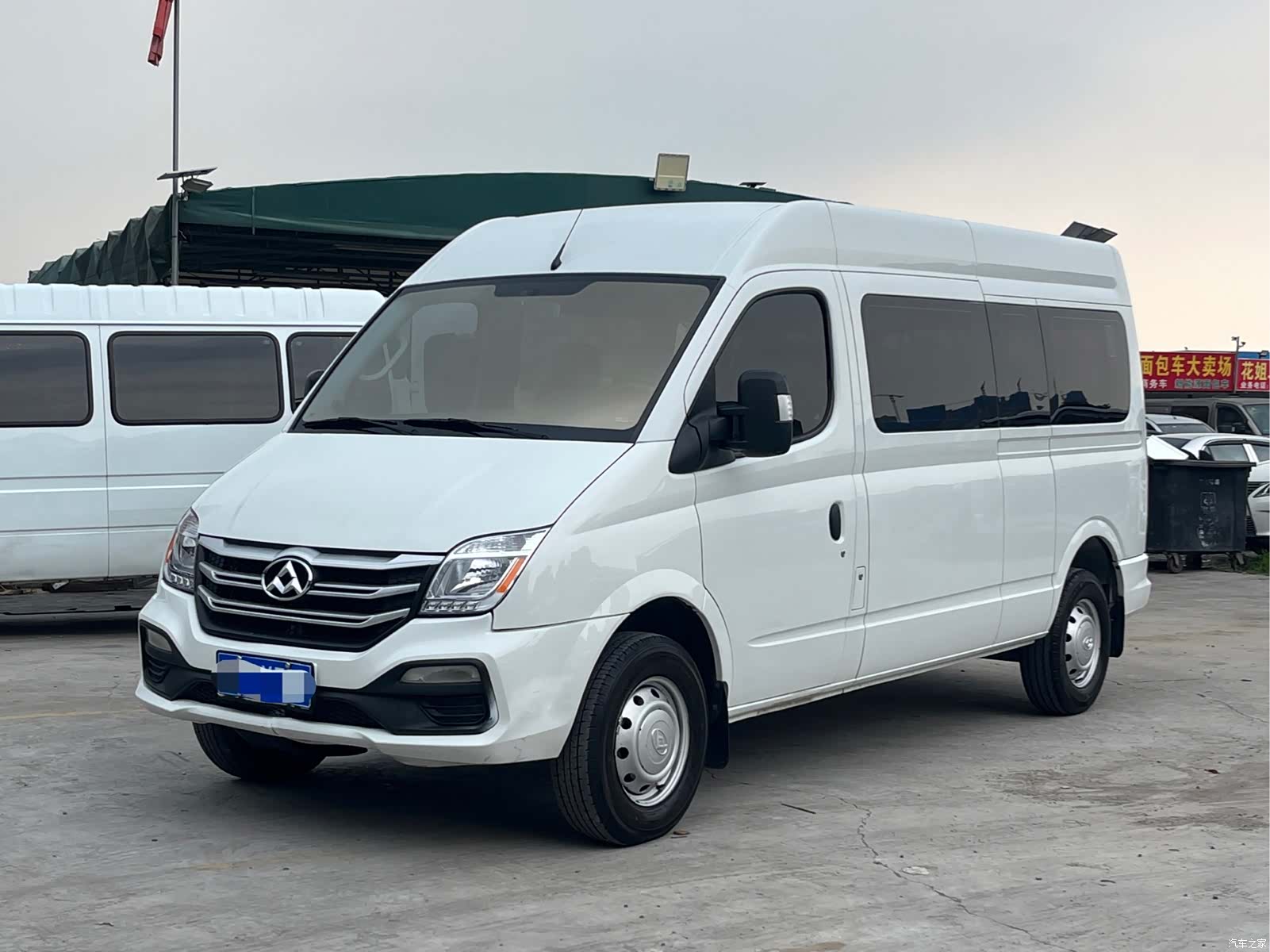 Maxus V80, 2024 1
