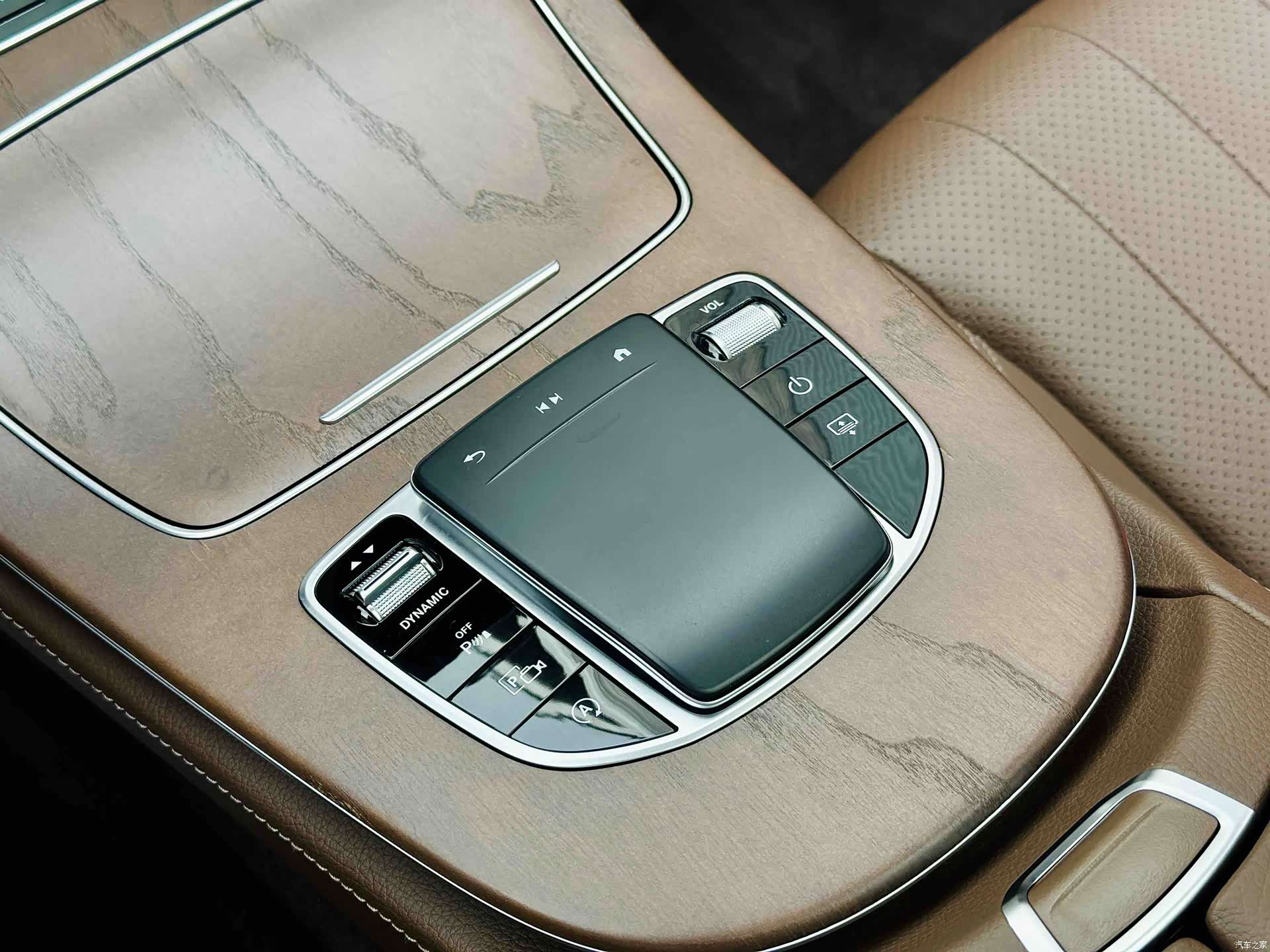 Mercedes-Benz E-Class, 2021 10