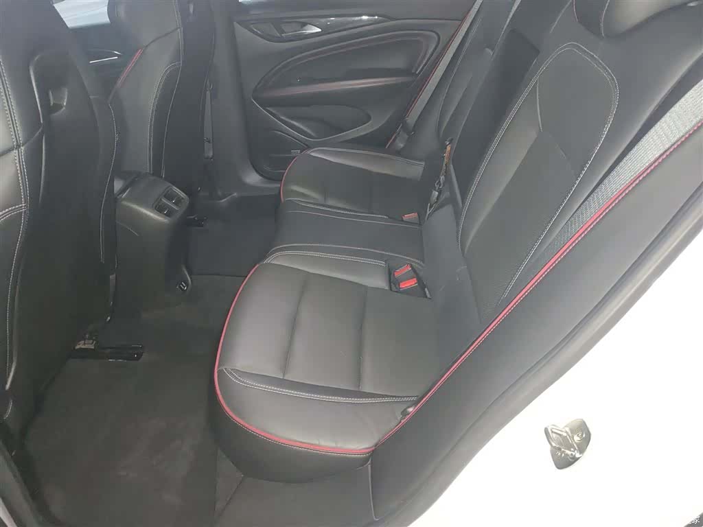 Buick Regal, 2018 25