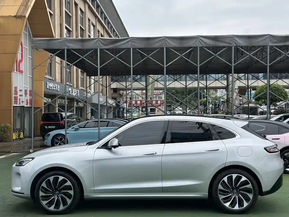 AITO Ask the world M5