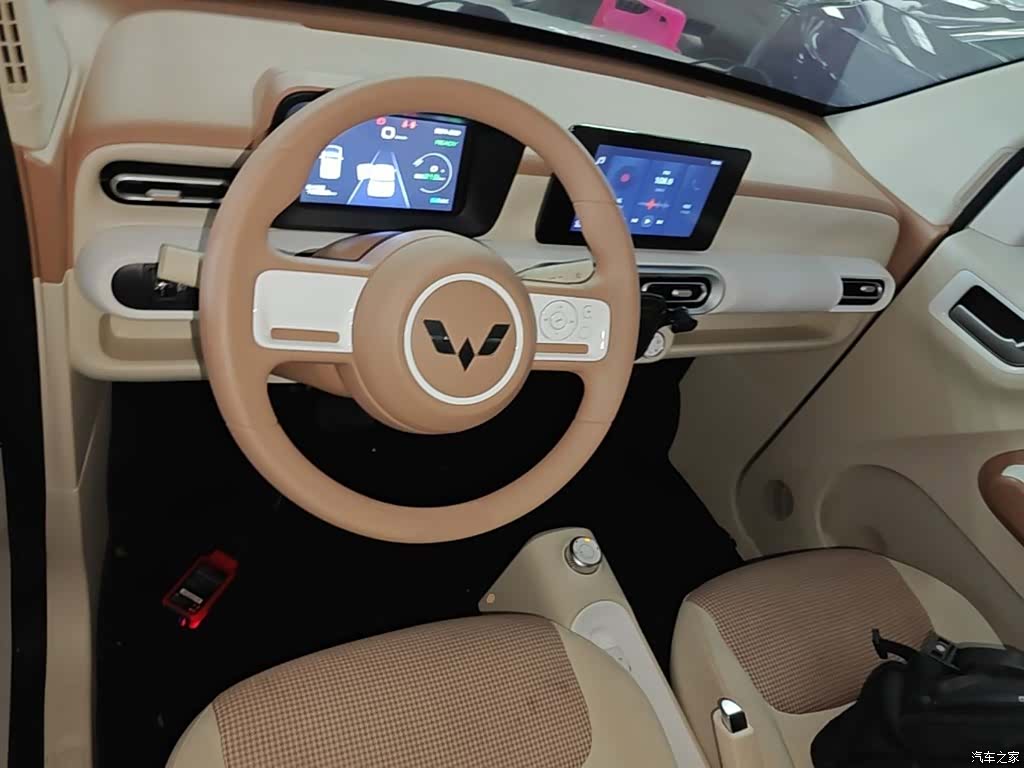 Wuling MINIEV, 2024 10
