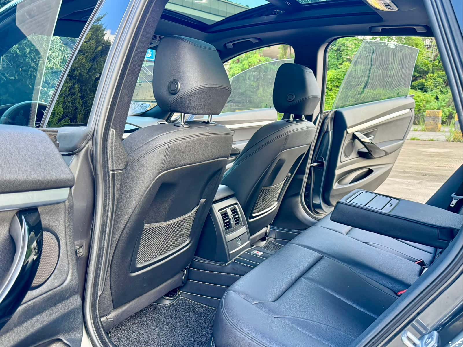 BMW 3 Series, 2020 все фото