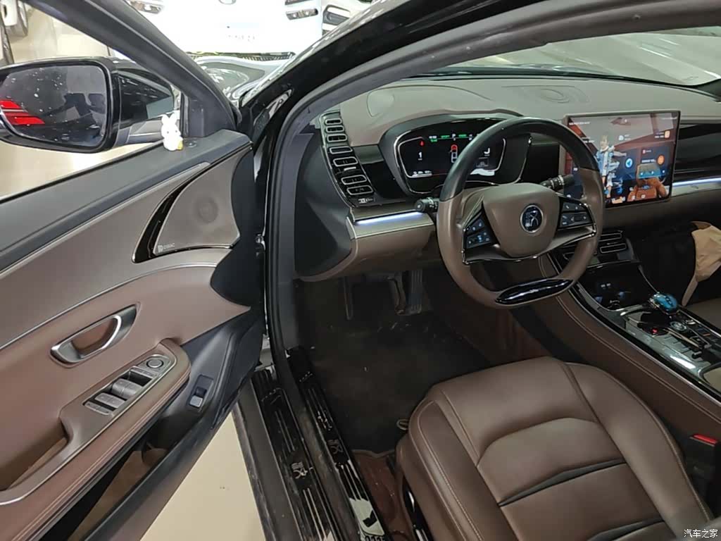 BYD Han, 2022 16