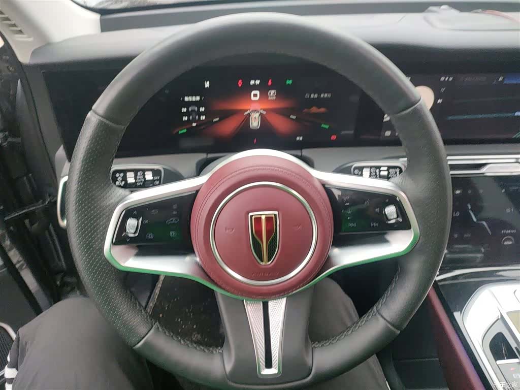 Hongqi E-HS9, 2023 3