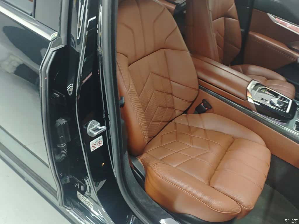 BMW i7, 2023 20